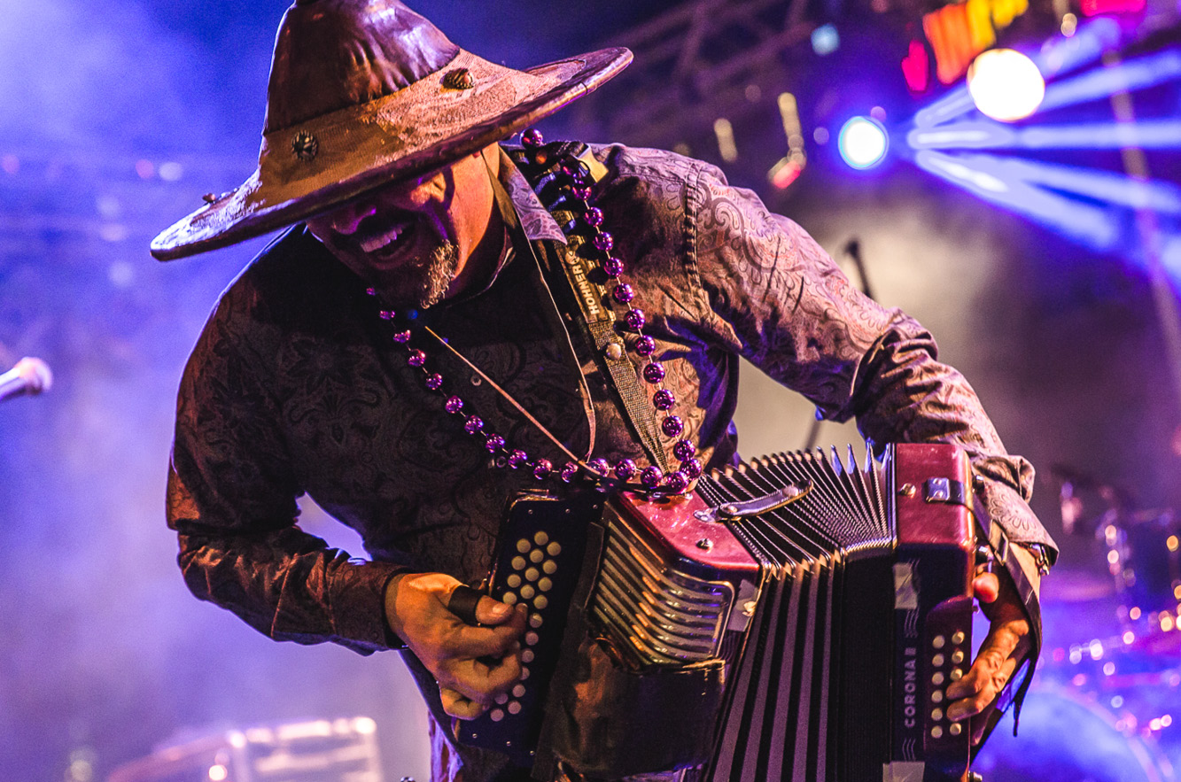 TERRANCE SIMIEN & THE ZYDECO EXPERIENCE