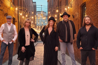 FLEETWOOD GOLD - - America's Fleetwood Mac Experience